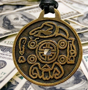 amulet of good luck and wealth